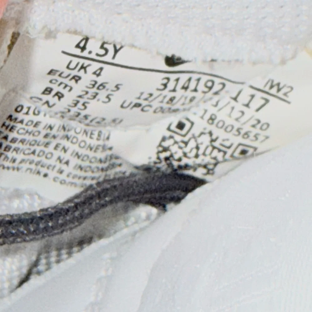 NIKE AIR FORCE 1 COW PRINT SIZE 4Y